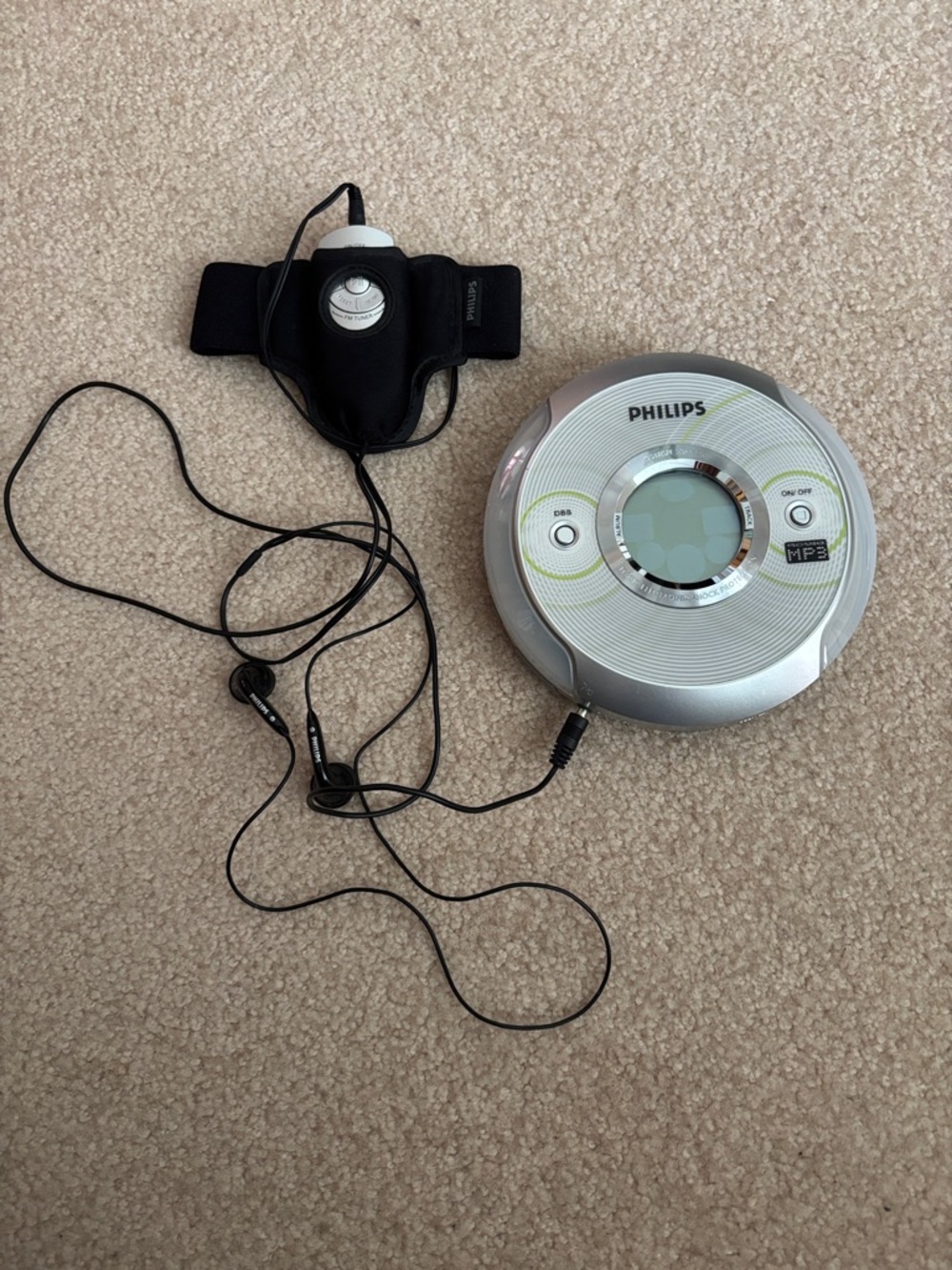 Philips EXP2581 Portable Touchscreen CD/MP3 Player With headphones And Arm Band